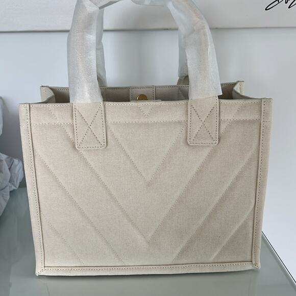 NWT $320 SANDRO Kabash quilted tote bag ecru / white - Picture 14 of 14